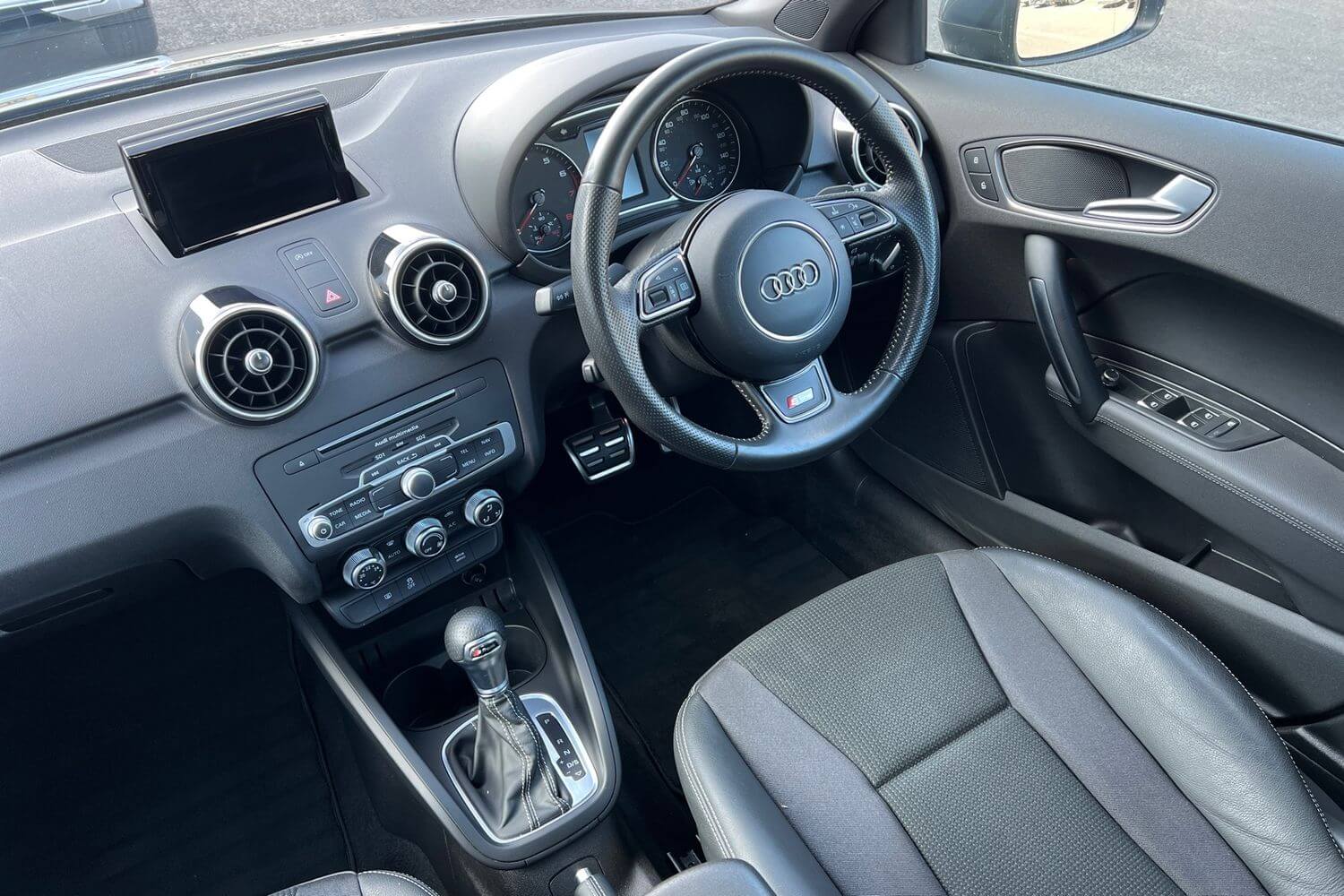 Audi A1 thumbnail image number 26