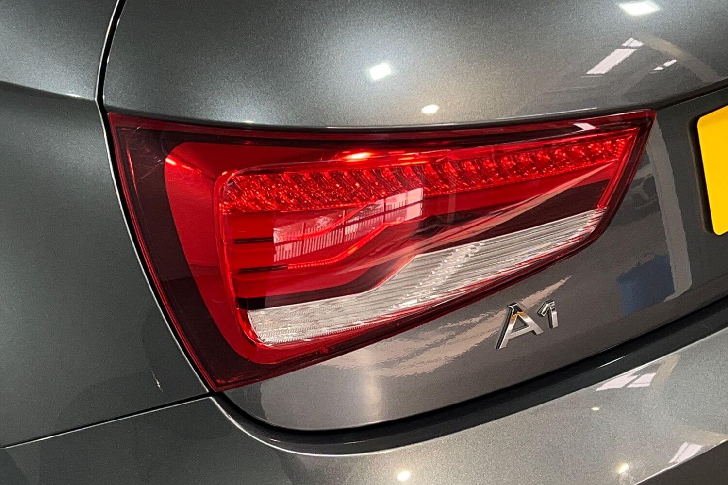 Audi A1 thumbnail image number 9