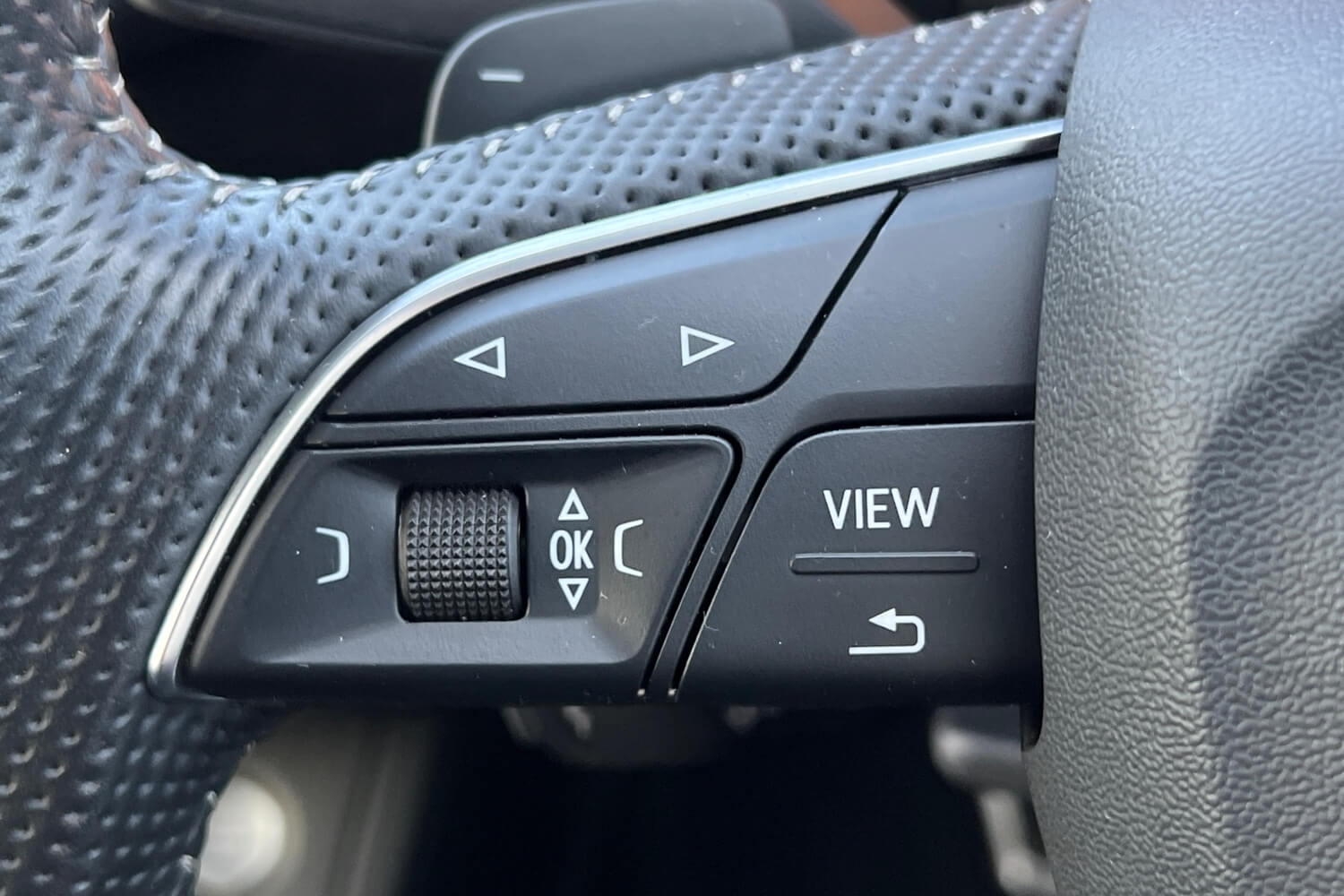 Audi Q5 thumbnail image number 17