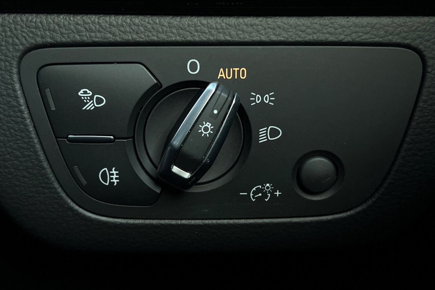 Audi Q5 thumbnail image number 20