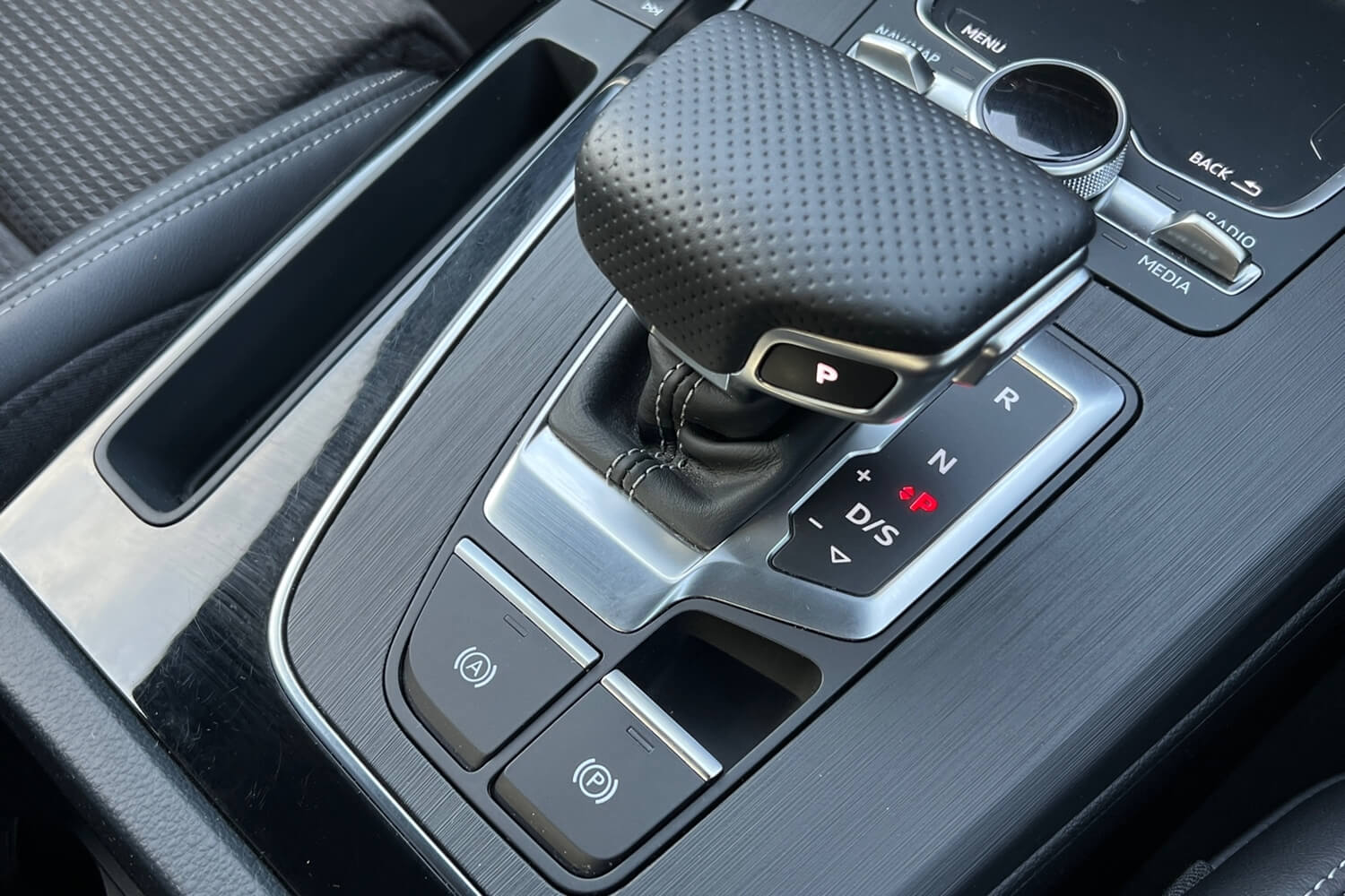 Audi Q5 thumbnail image number 22