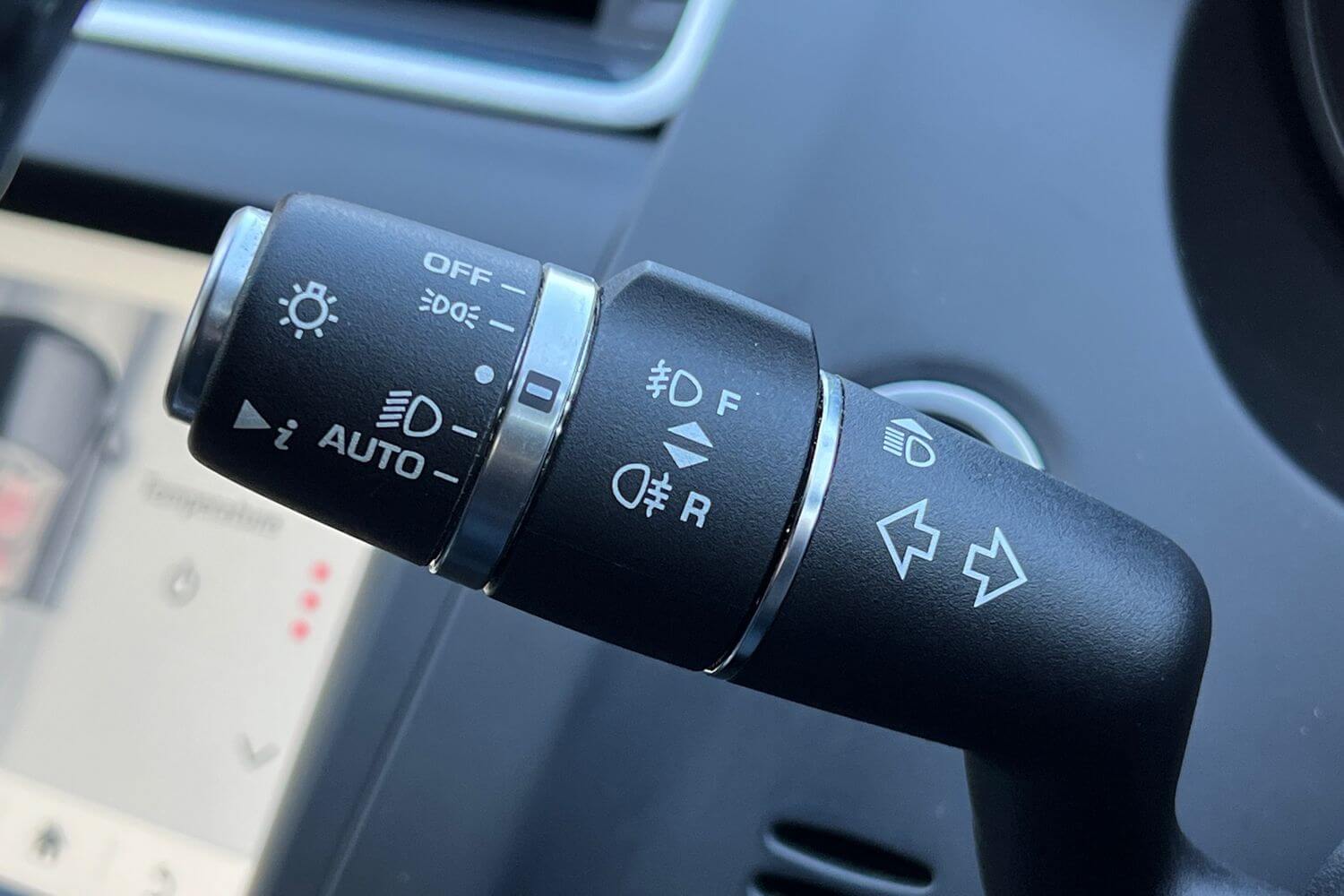 Jaguar E-PACE thumbnail image number 24