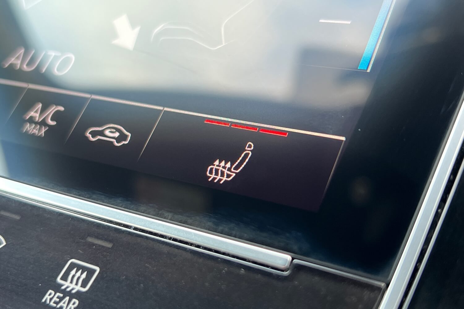 Audi Q8 thumbnail image number 33