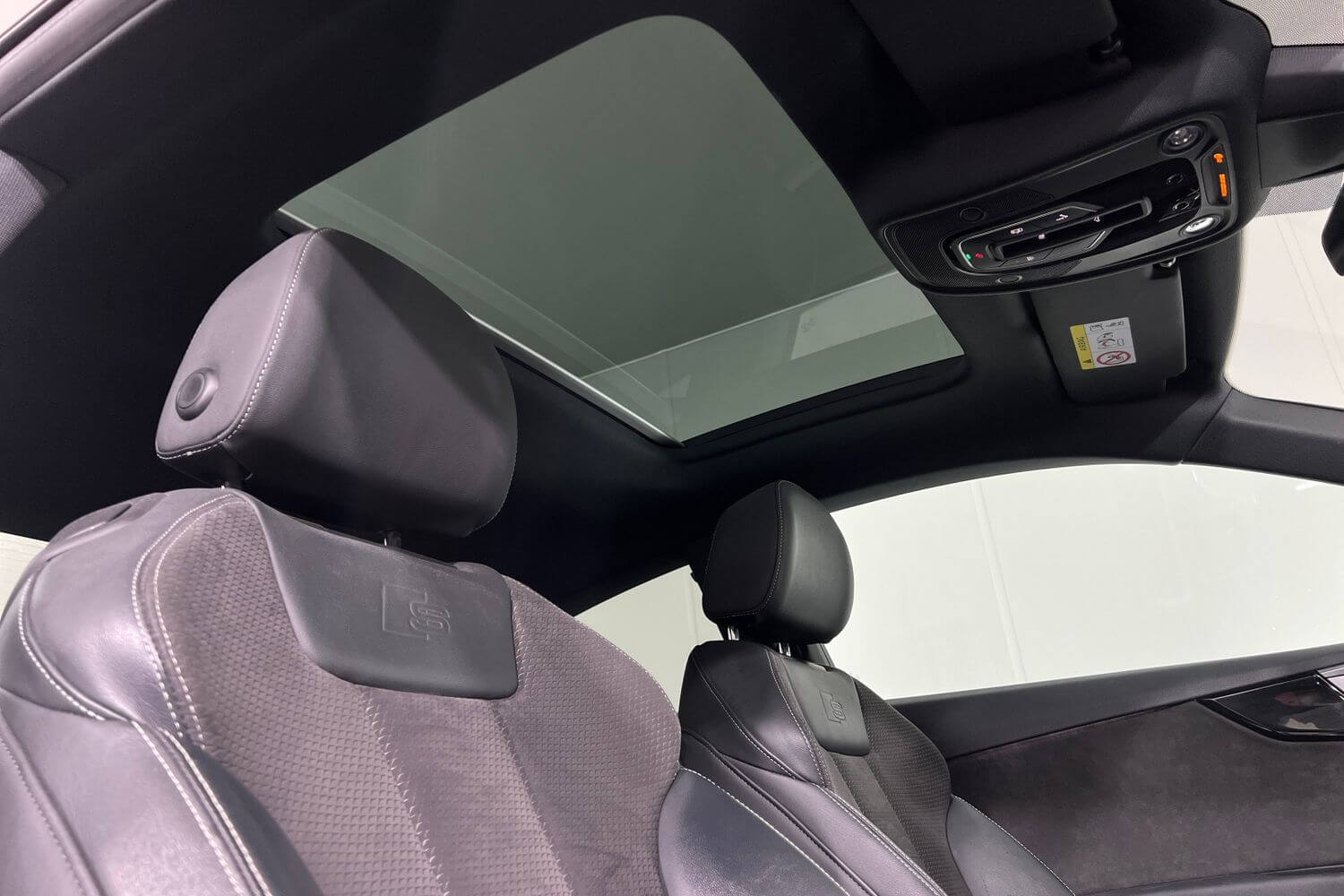 Audi A5 thumbnail image number 35