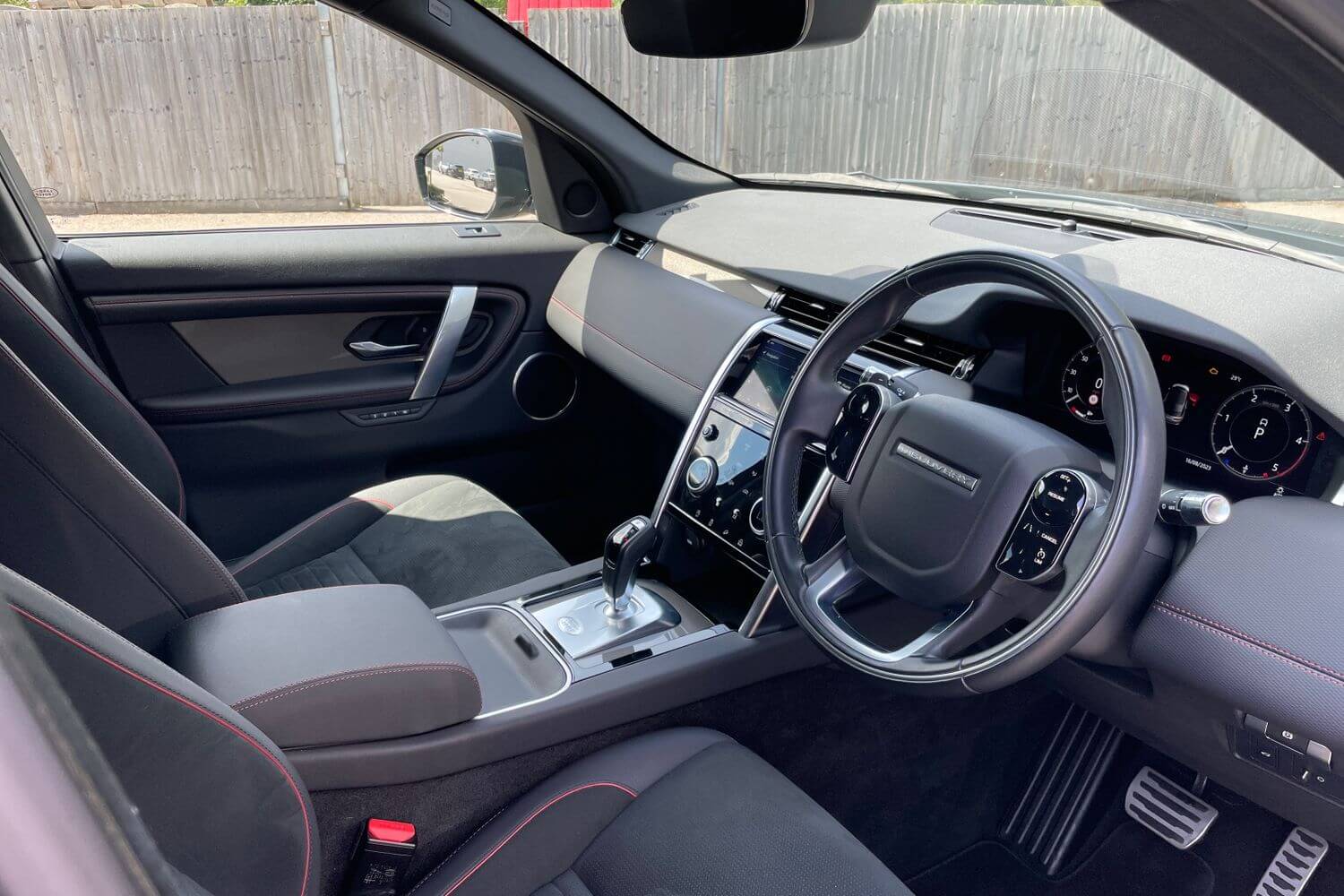 LAND ROVER DISCOVERY SPORT thumbnail image number 13