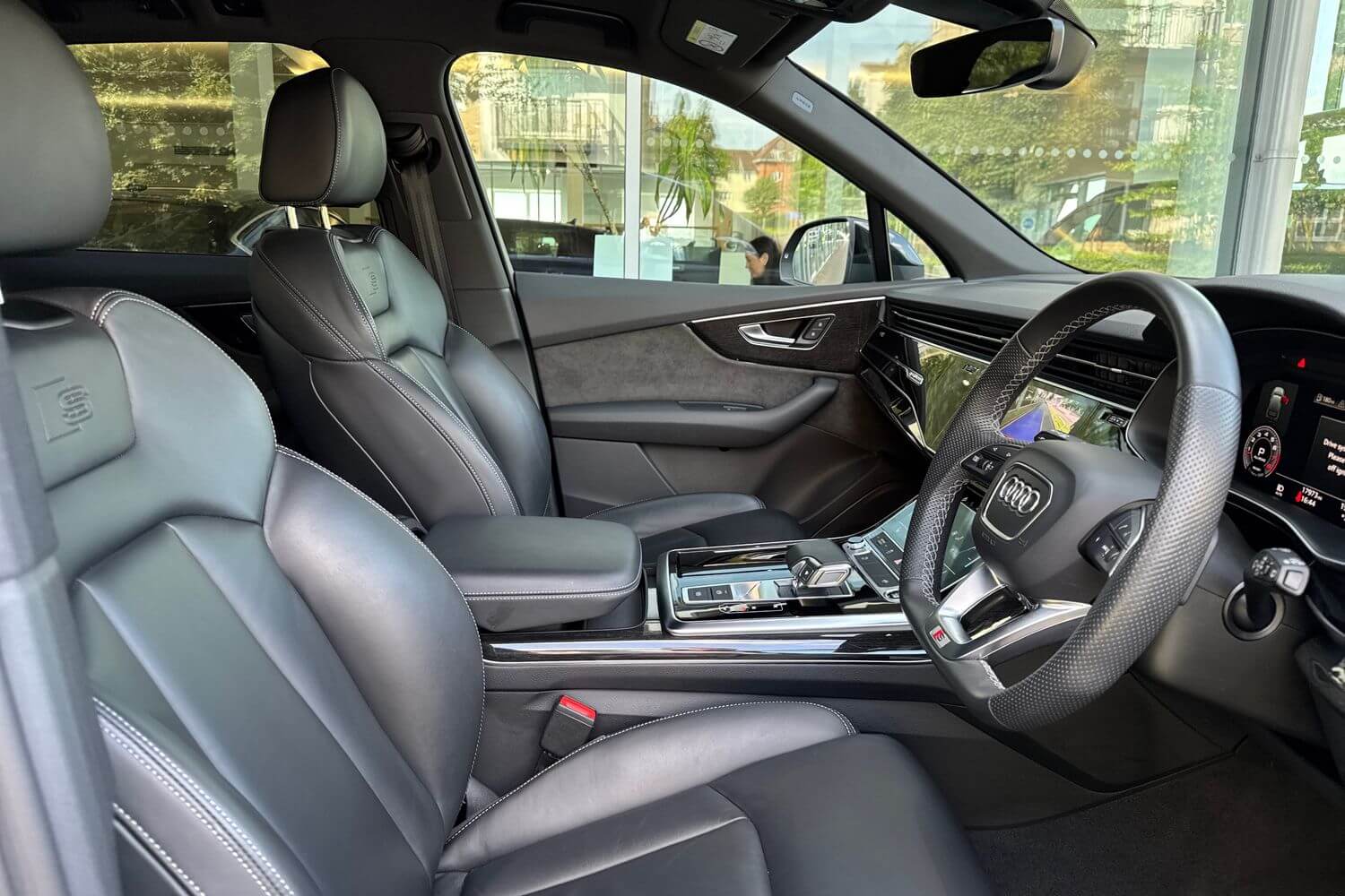 Audi Q7 thumbnail image number 20