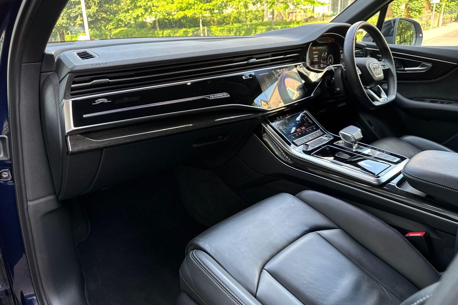 Audi Q7 thumbnail image number 22