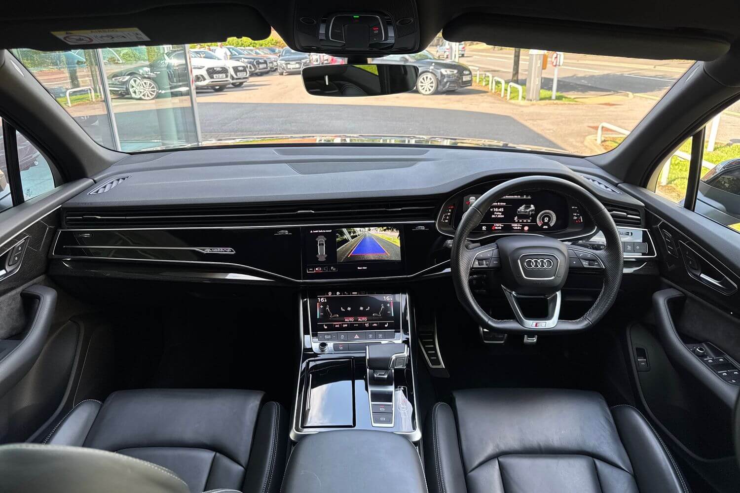 Audi Q7 thumbnail image number 25