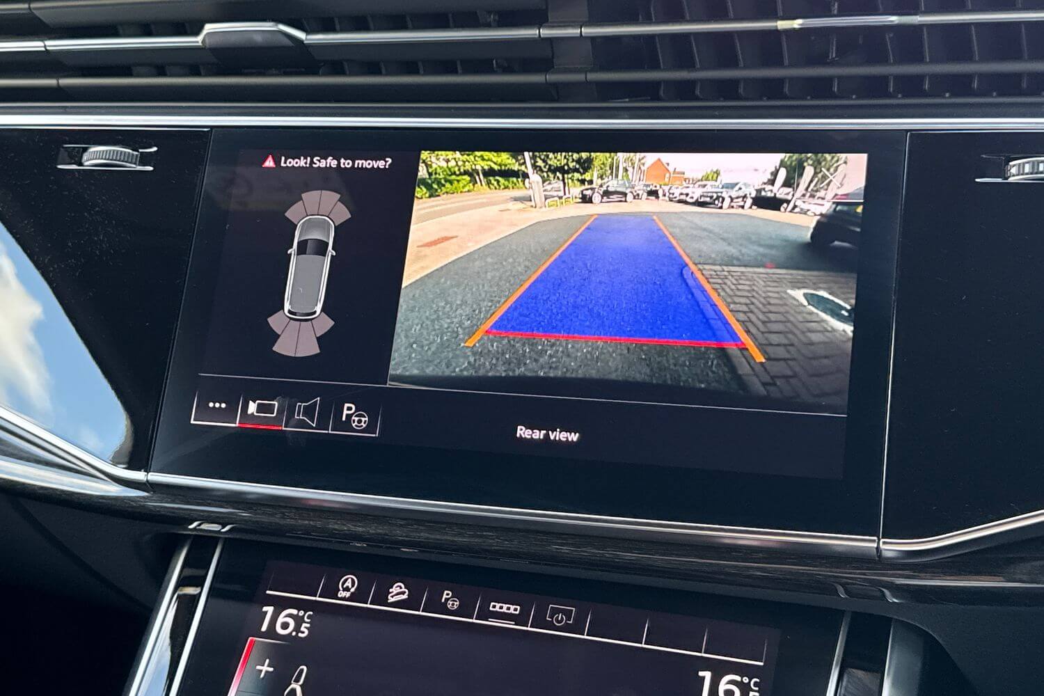 Audi Q7 thumbnail image number 33