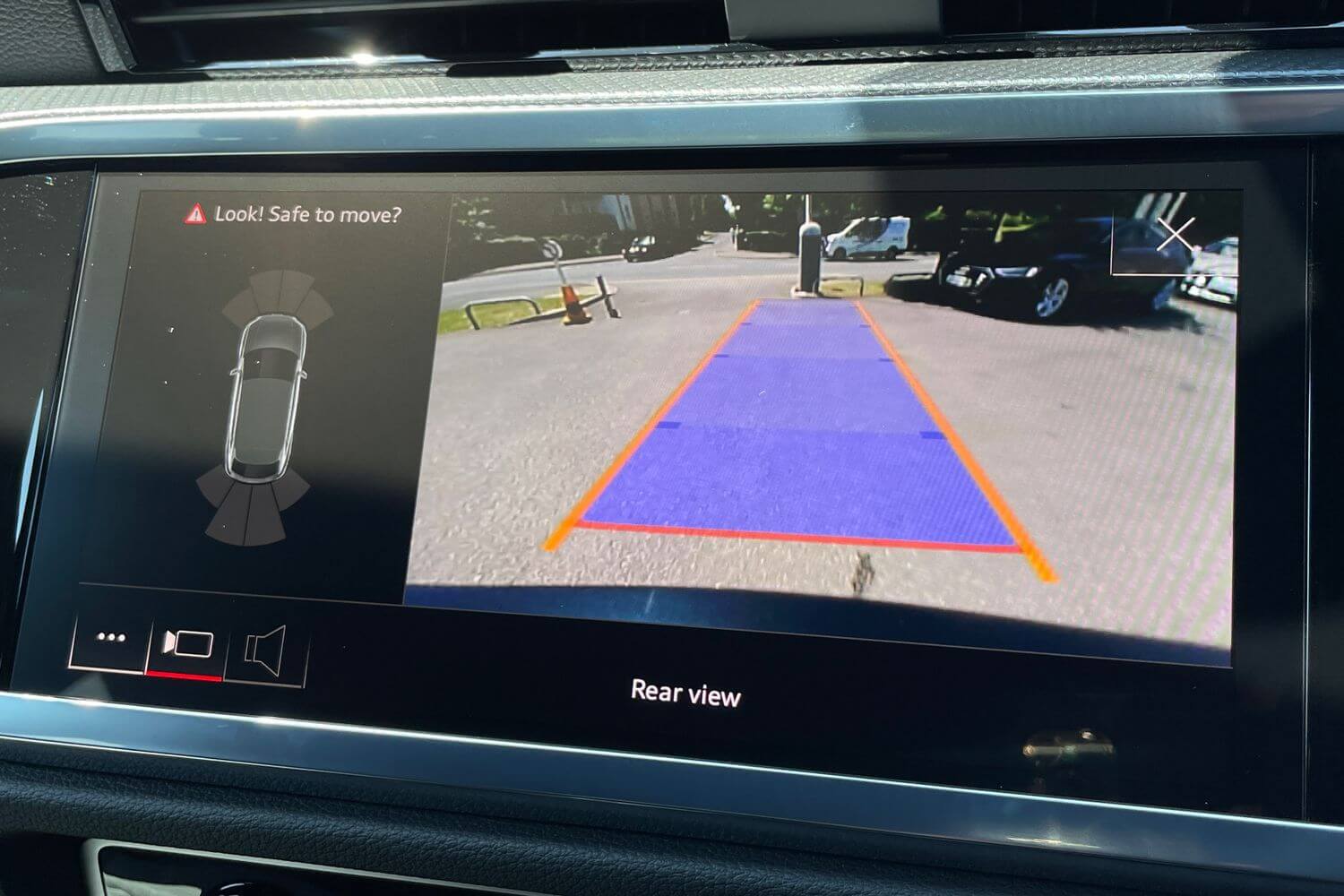 Audi Q5 thumbnail image number 15