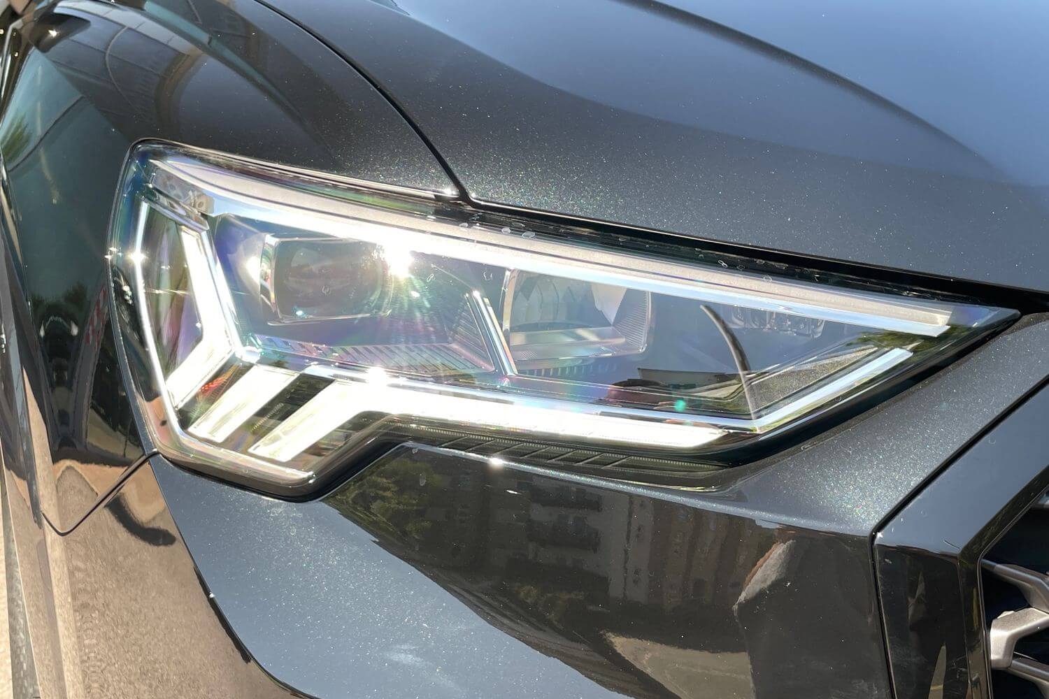 Audi Q5 thumbnail image number 2