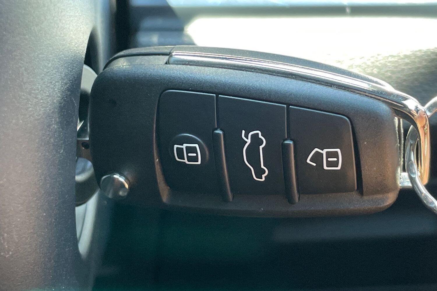 Audi Q5 thumbnail image number 21