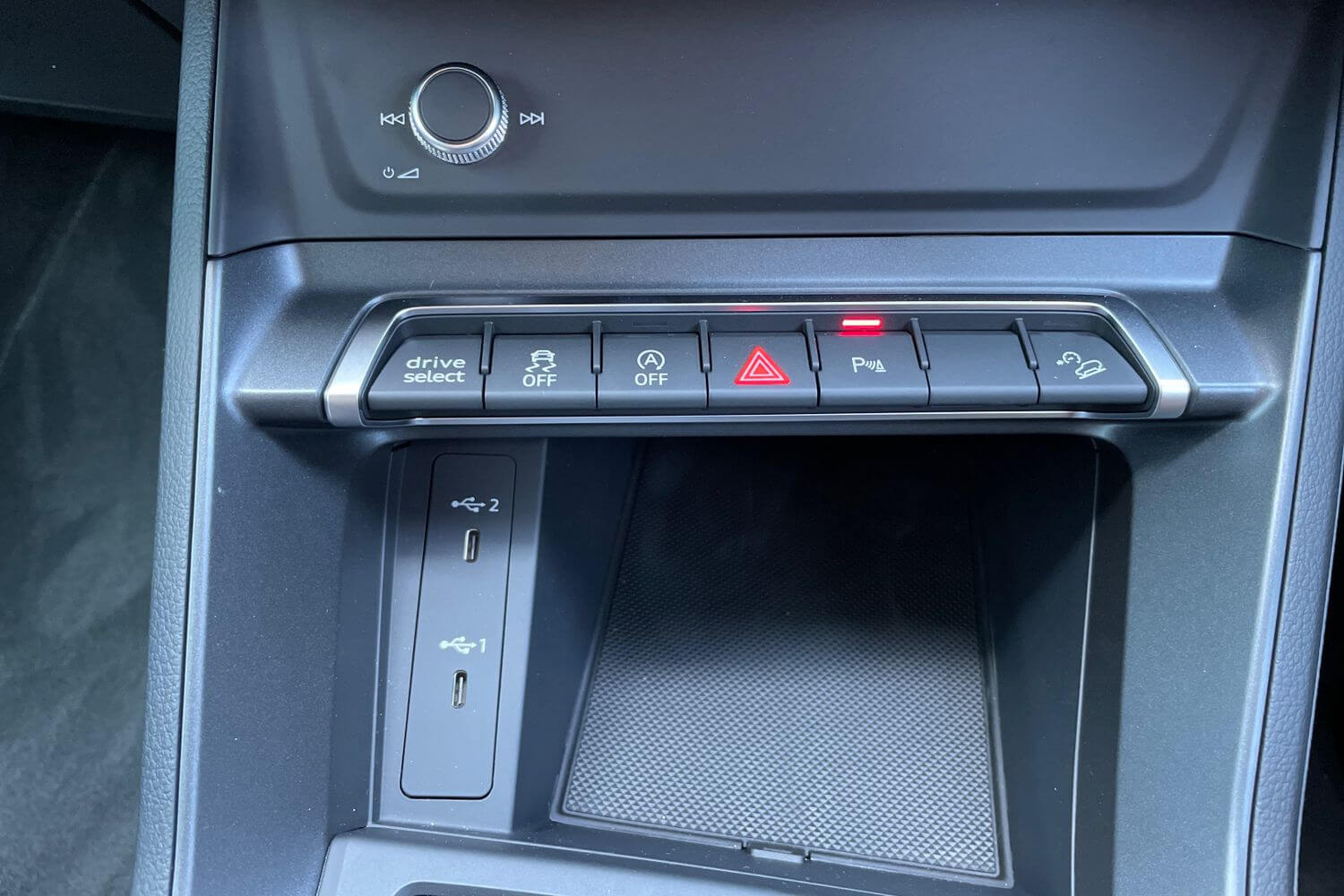 Audi Q5 thumbnail image number 28