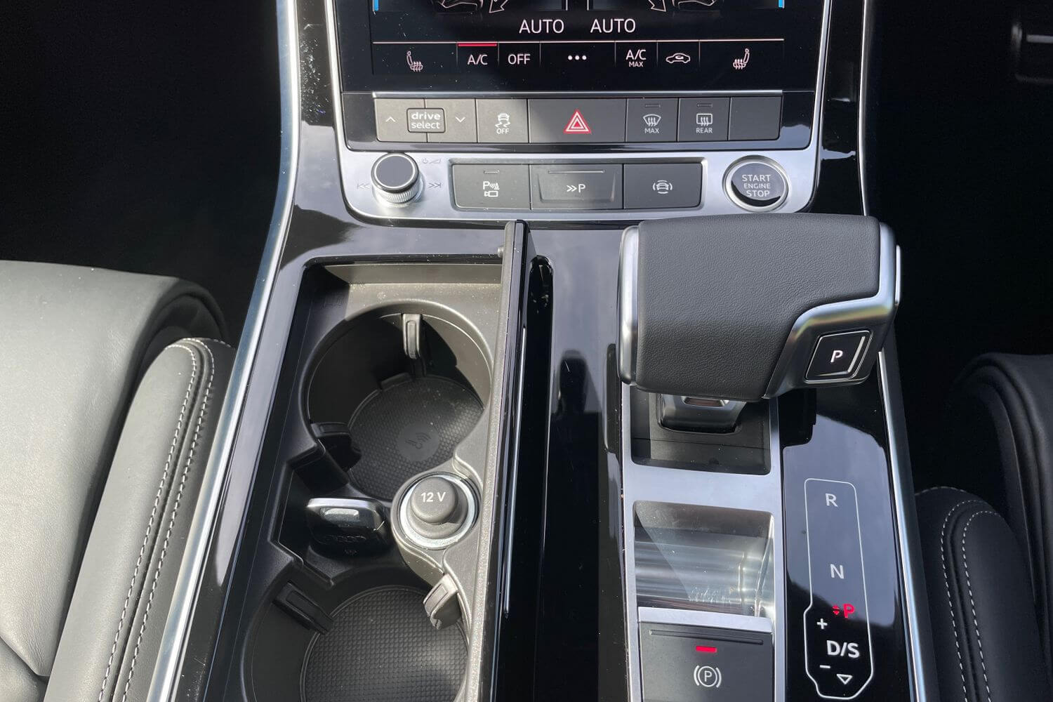 Audi Q7 thumbnail image number 28