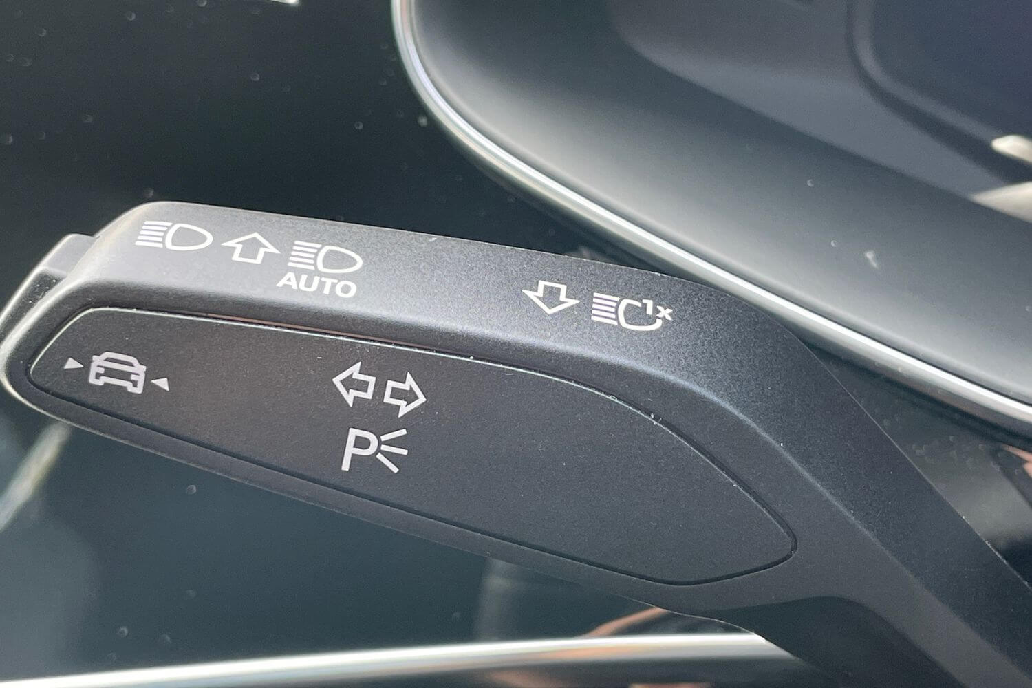 Audi Q7 thumbnail image number 30