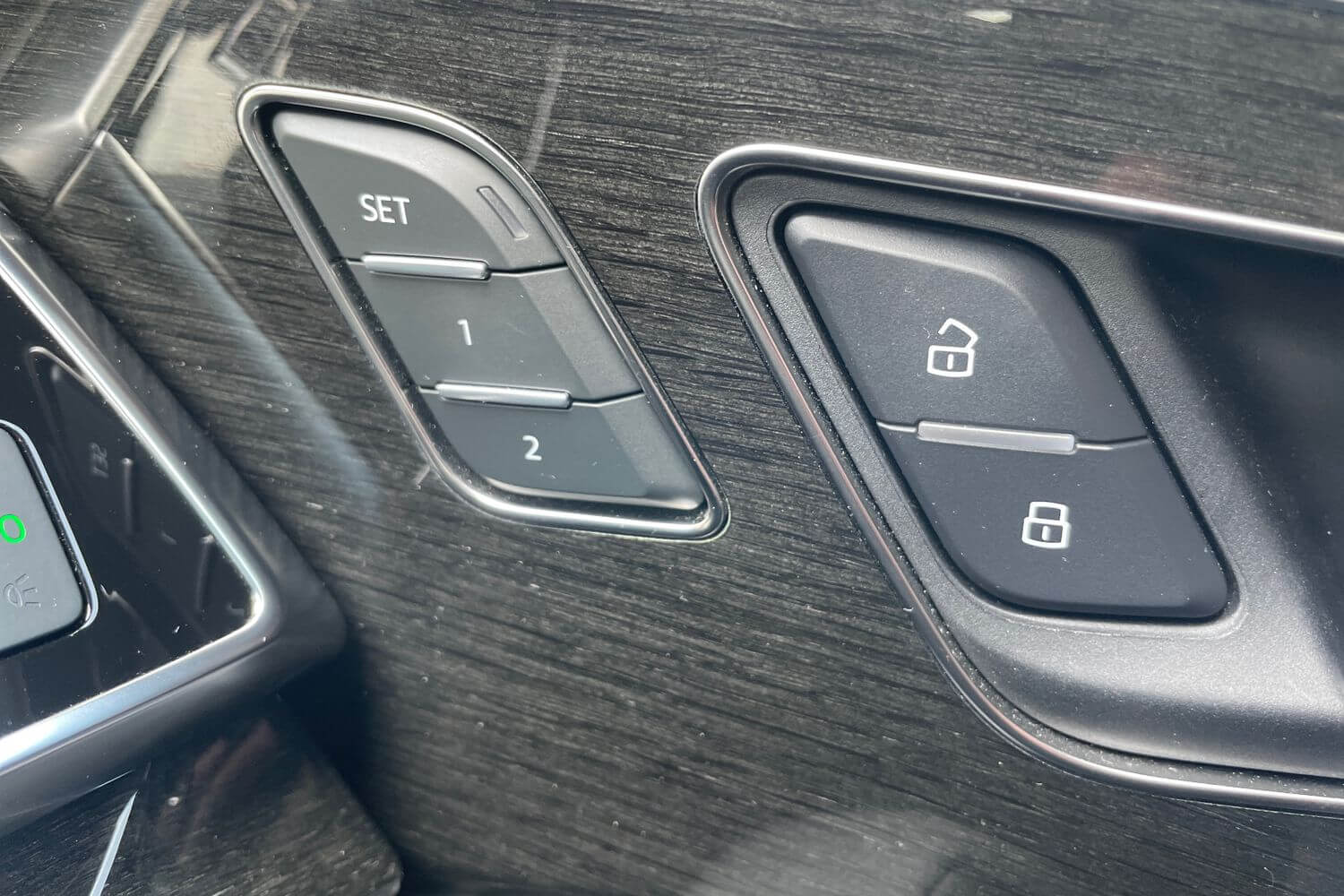 Audi Q7 thumbnail image number 32