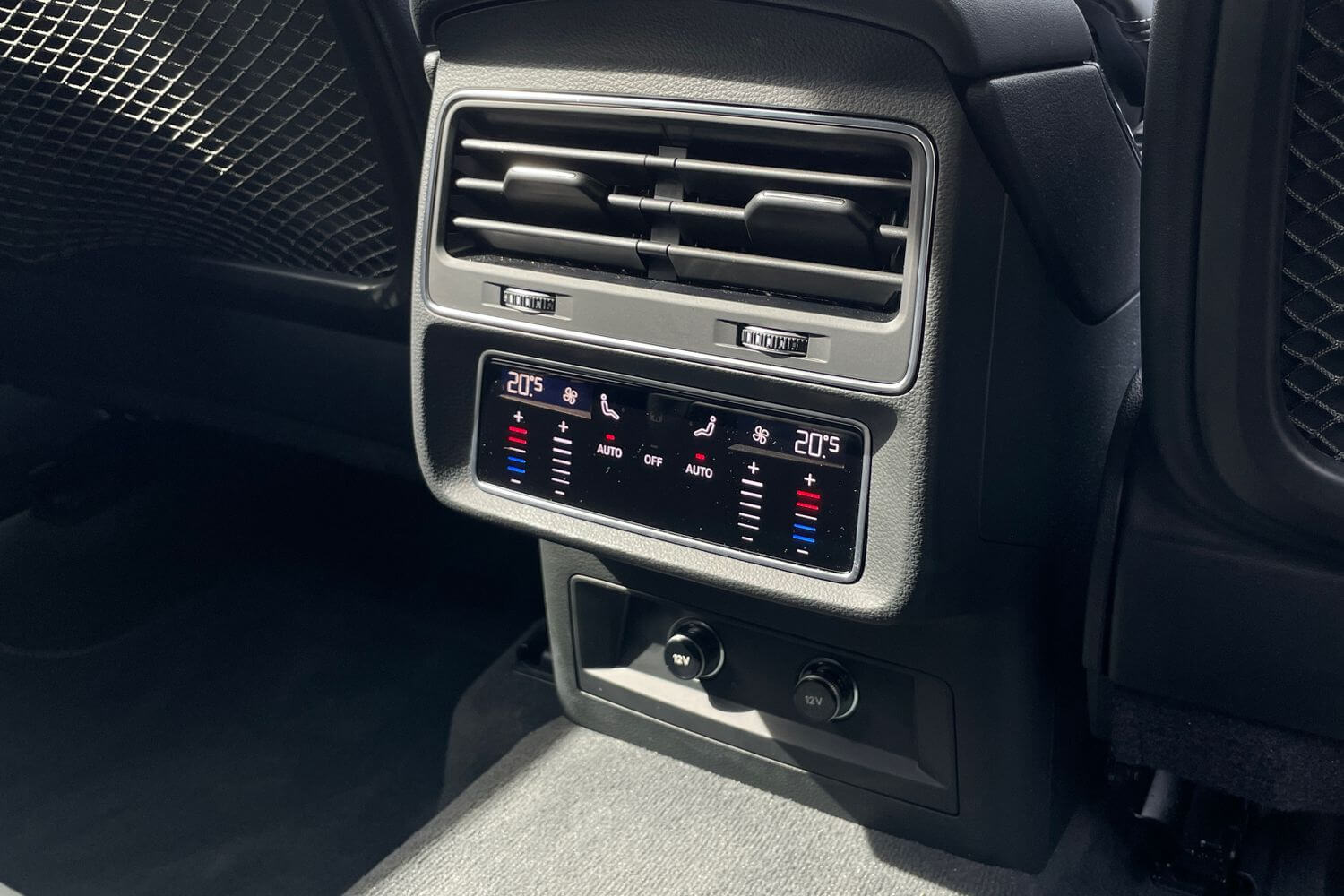 Audi Q7 thumbnail image number 34