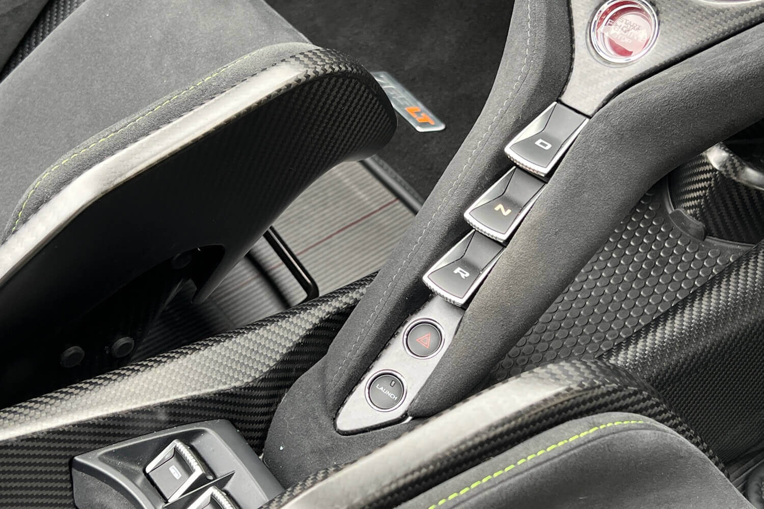 McLaren 765LT thumbnail image number 21