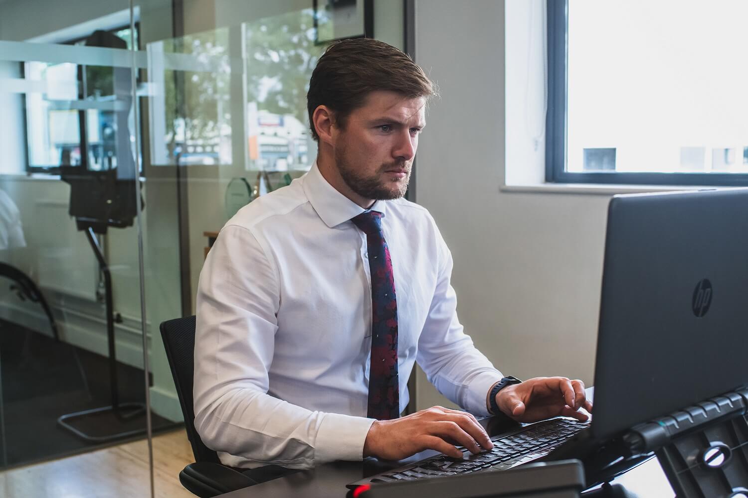 Aston Martin DBS thumbnail image number 45