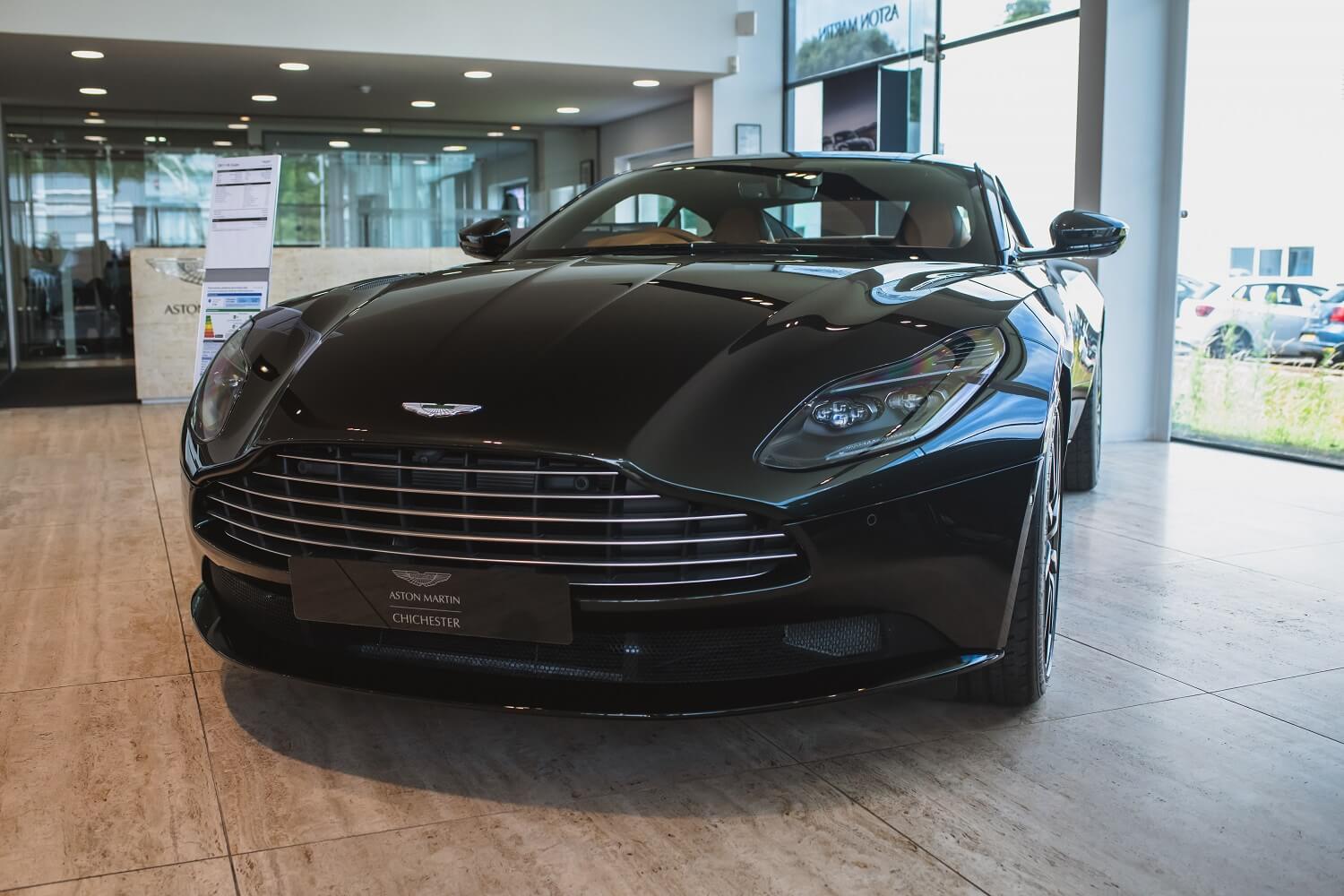 Aston Martin DBS thumbnail image number 47