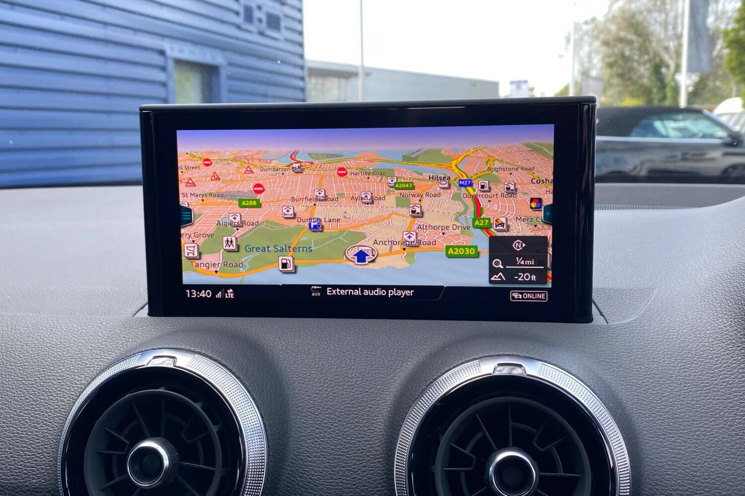 Audi Q2 thumbnail image number 14