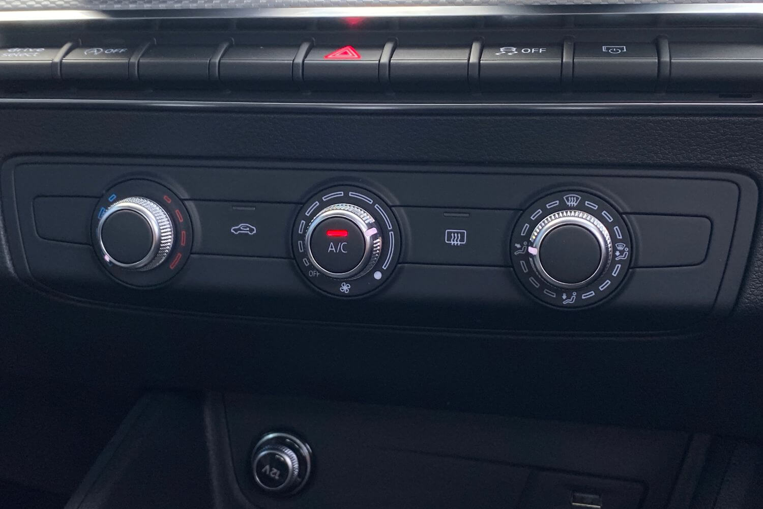 Audi Q2 thumbnail image number 16