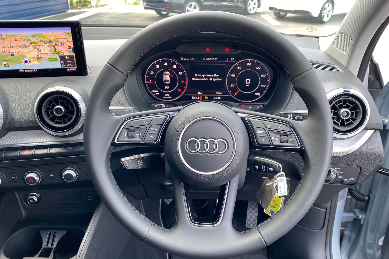 Audi Q2 thumbnail image number 21