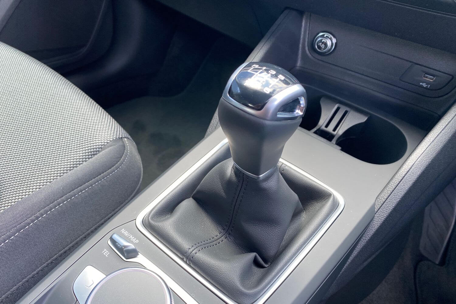 Audi Q2 thumbnail image number 22