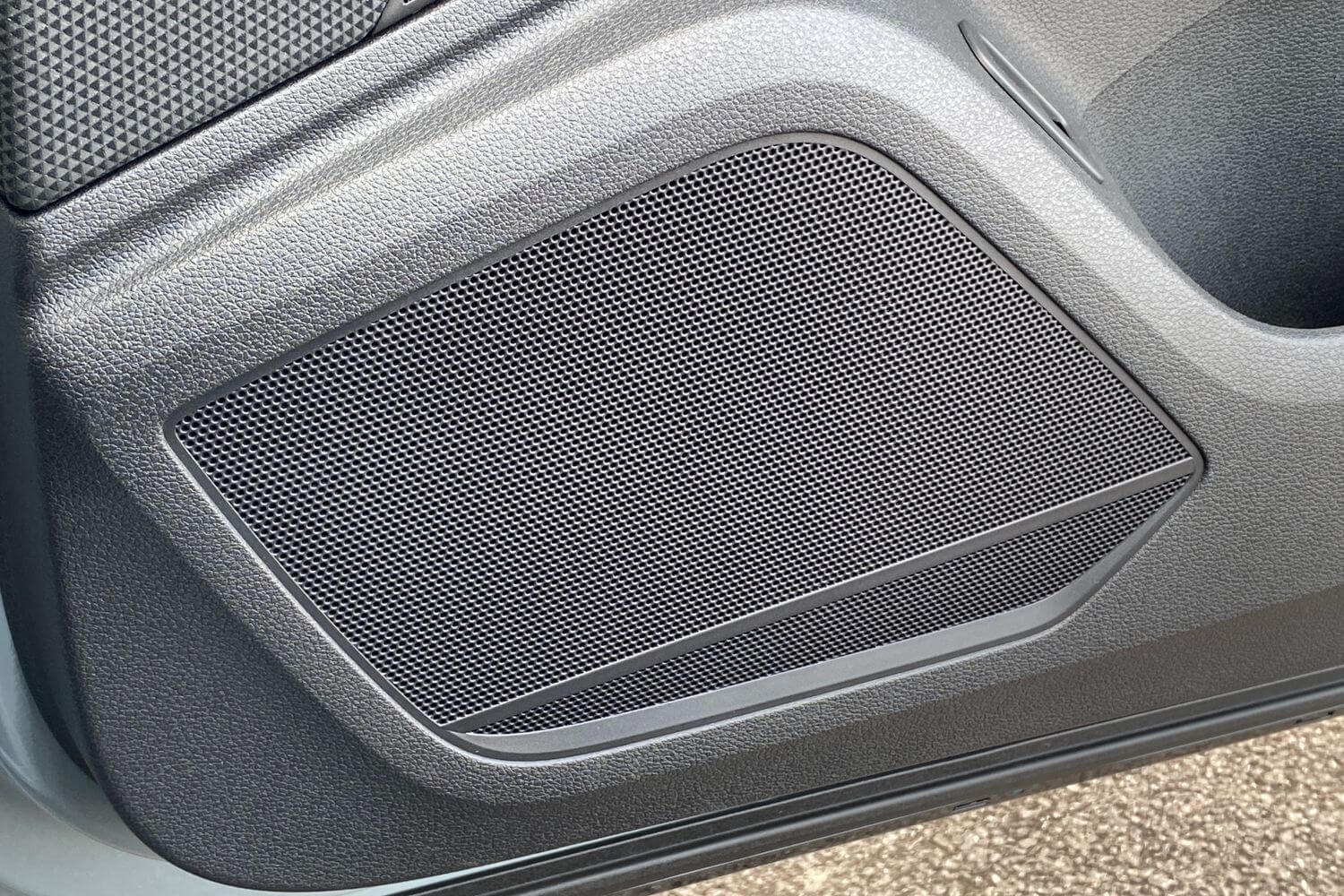 Audi Q2 thumbnail image number 23