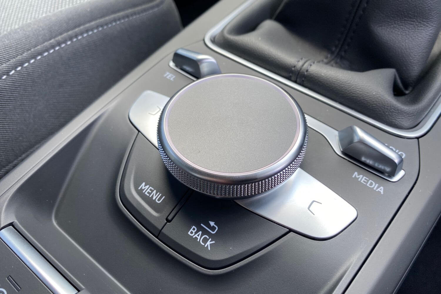 Audi Q2 thumbnail image number 26