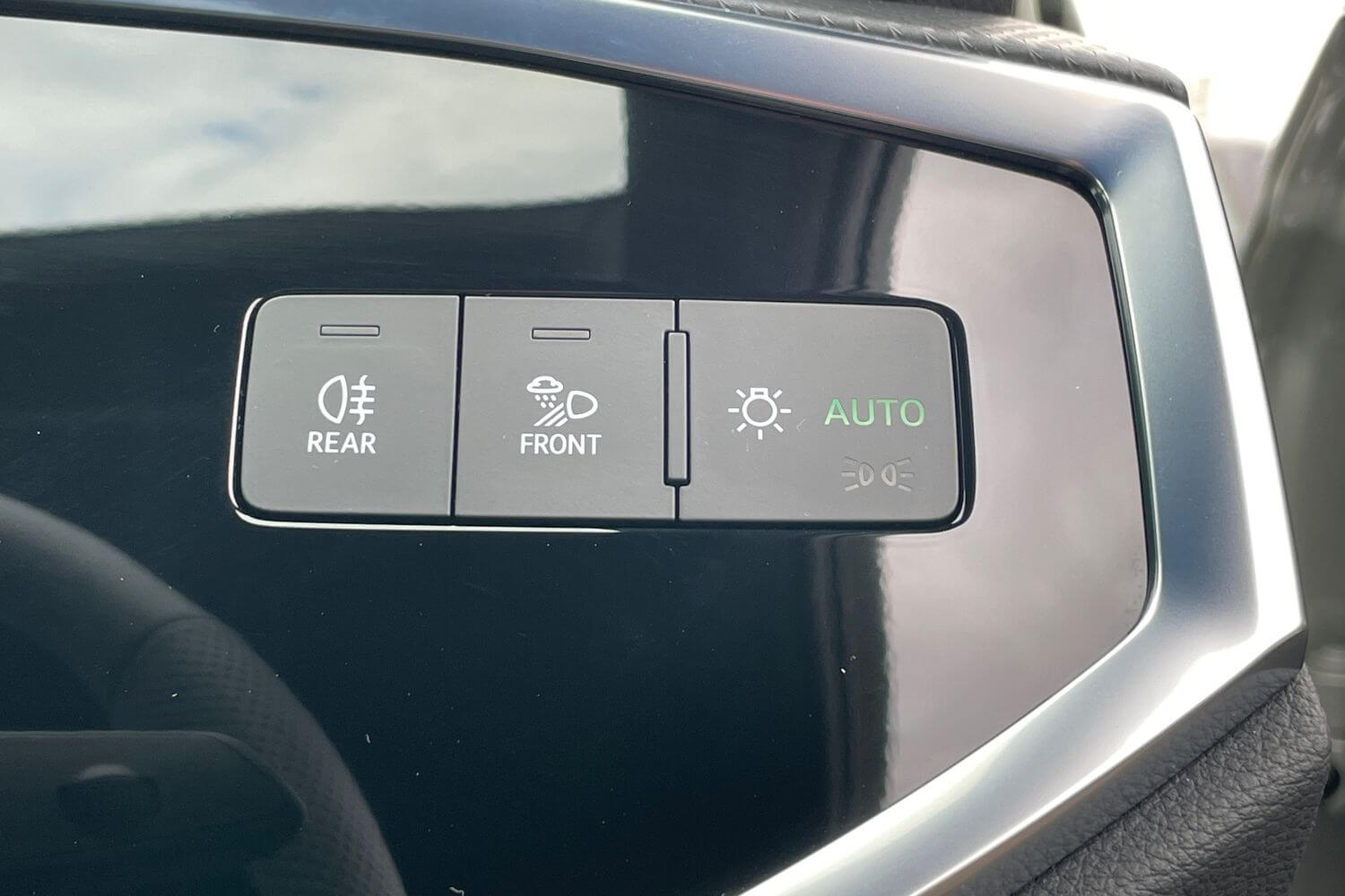 Audi Q3 thumbnail image number 20