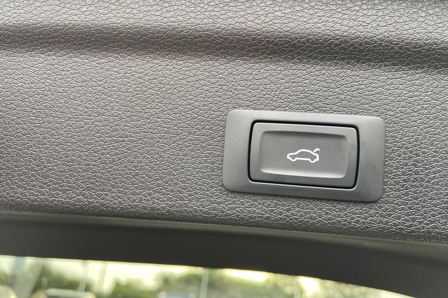 Audi Q3 thumbnail image number 26