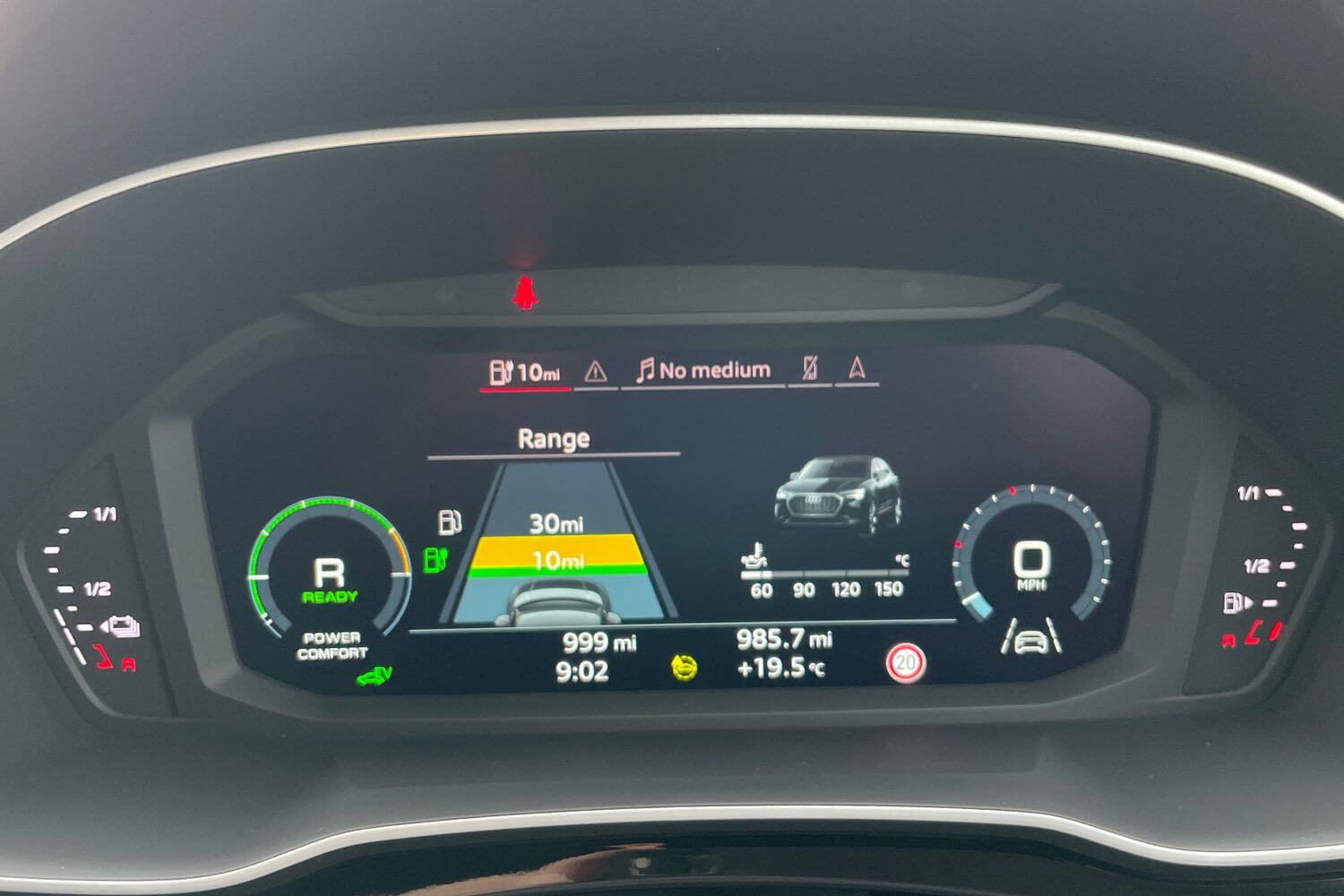 Audi Q3 thumbnail image number 29