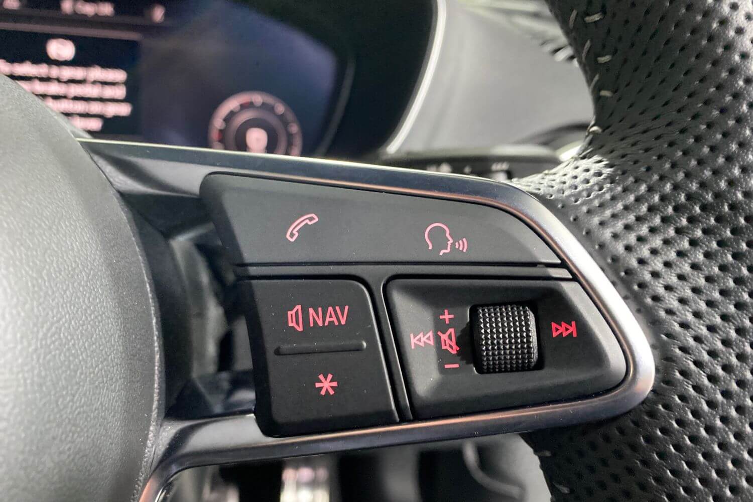 Audi TT thumbnail image number 18