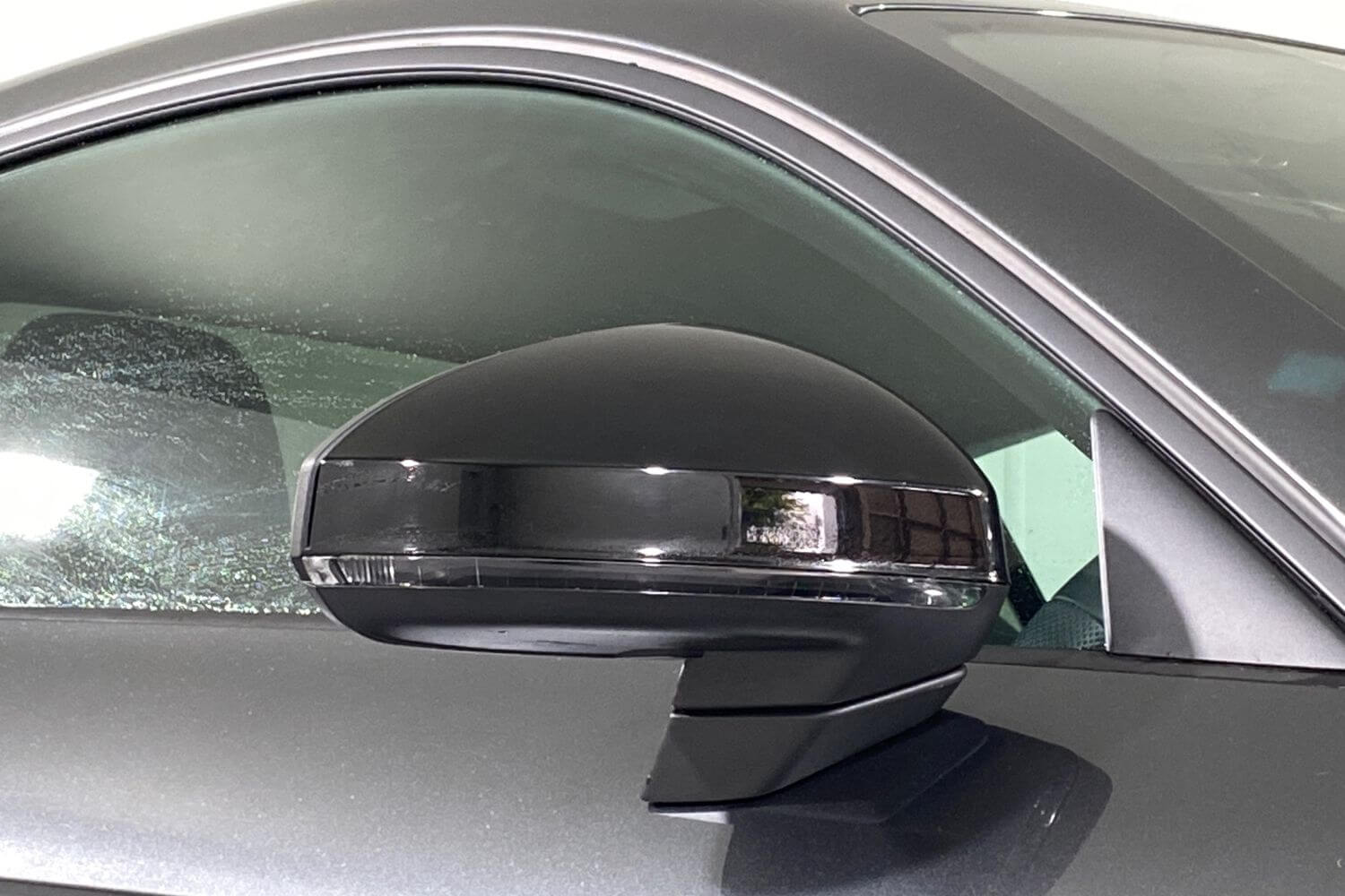 Audi TT thumbnail image number 3