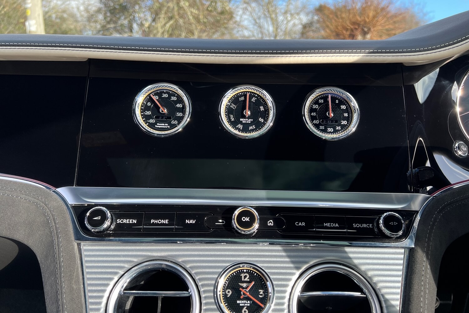 Bentley CONTINENTAL GT thumbnail image number 33