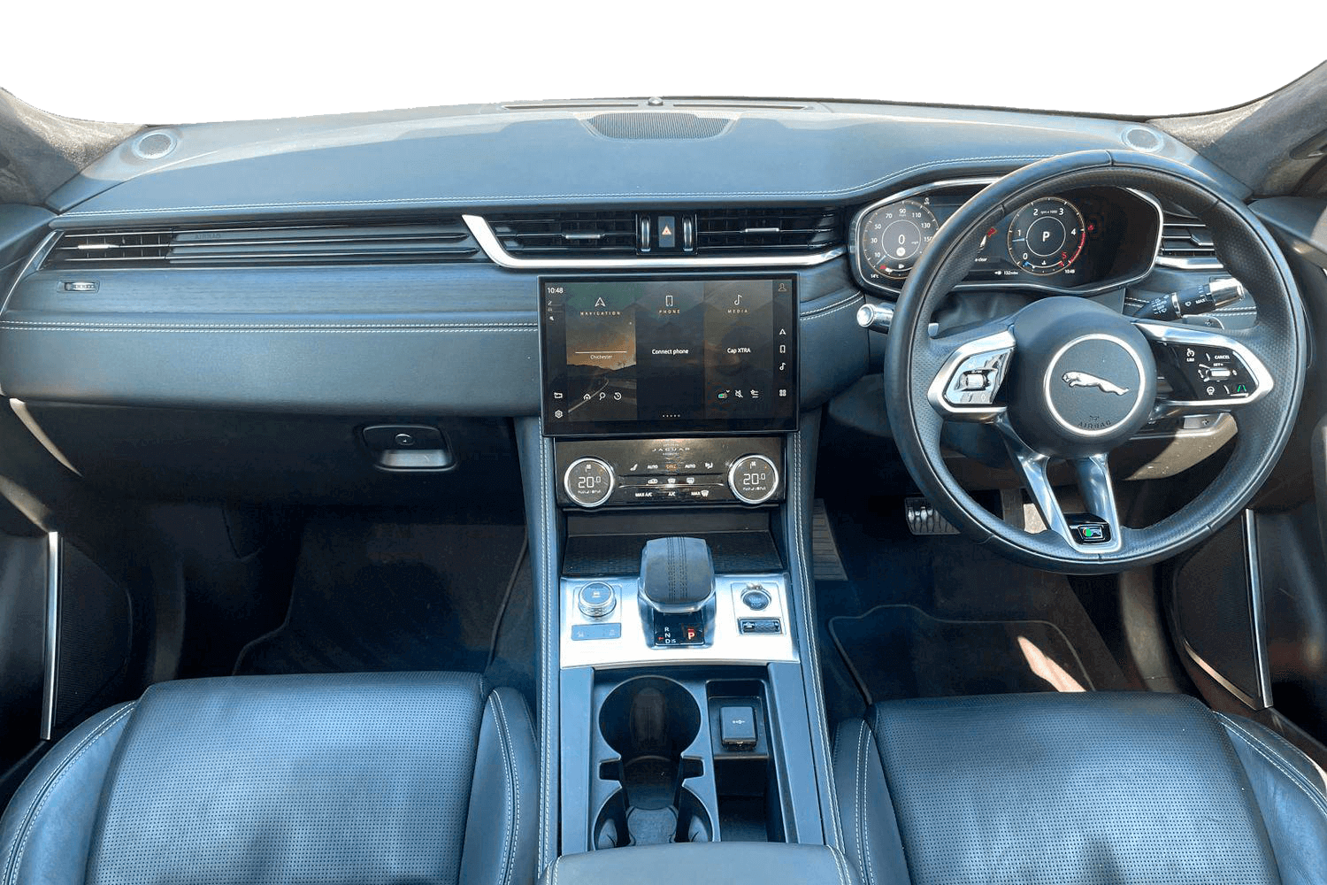 Jaguar F-PACE thumbnail image number 18