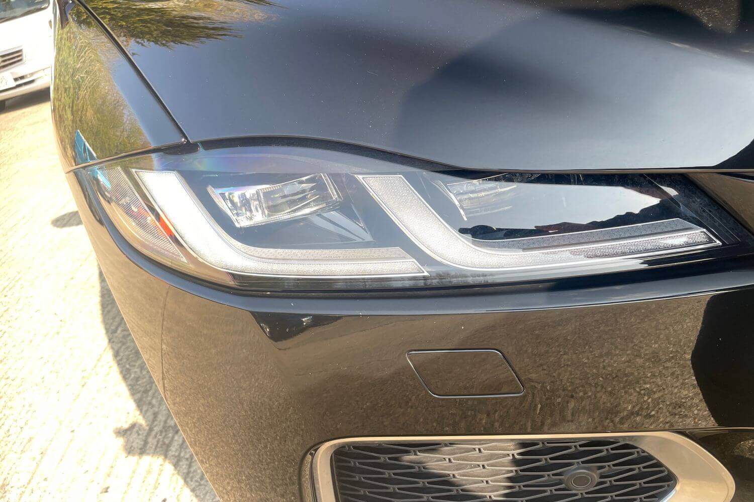 Jaguar F-PACE thumbnail image number 5