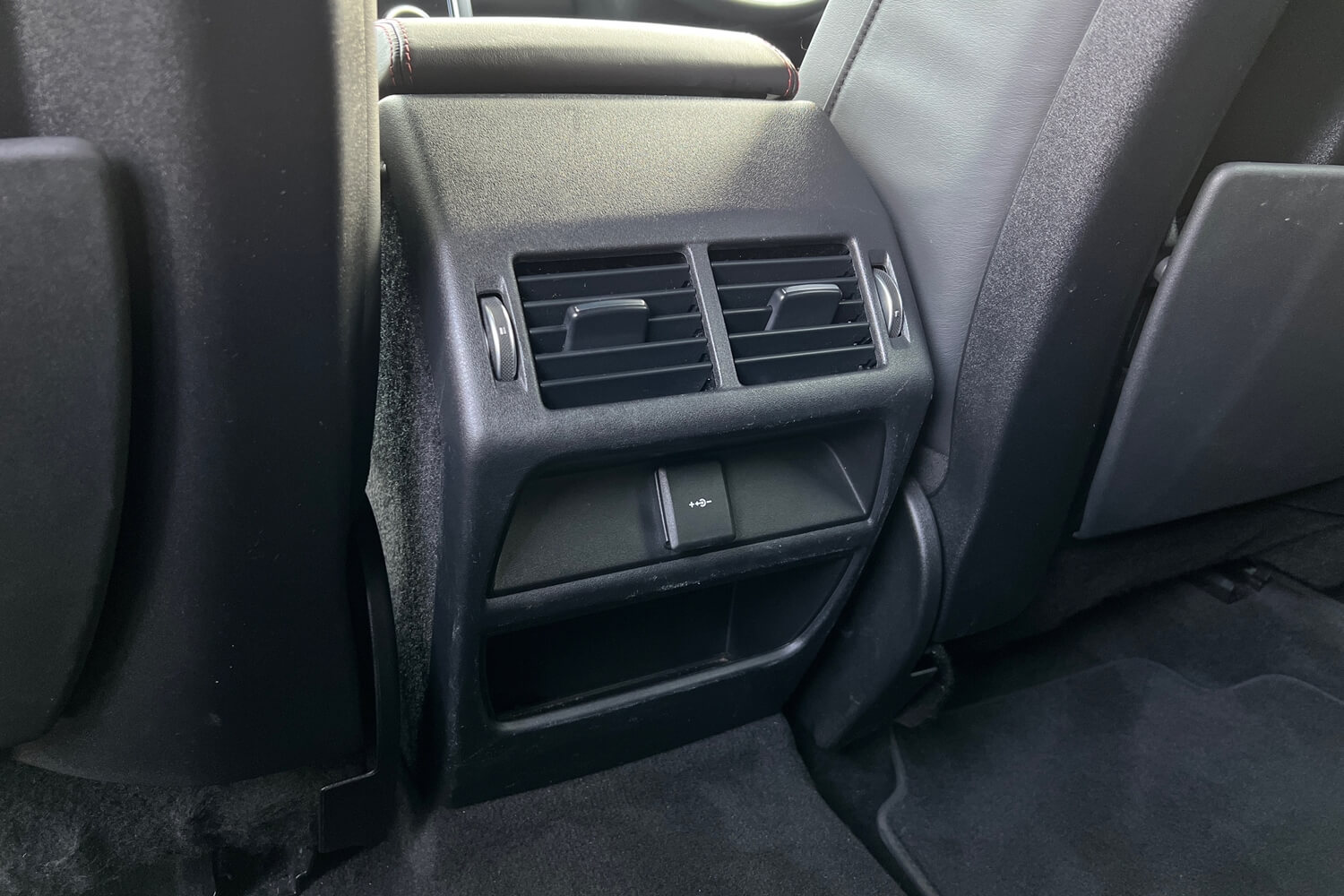 Land Rover DISCOVERY SPORT thumbnail image number 28