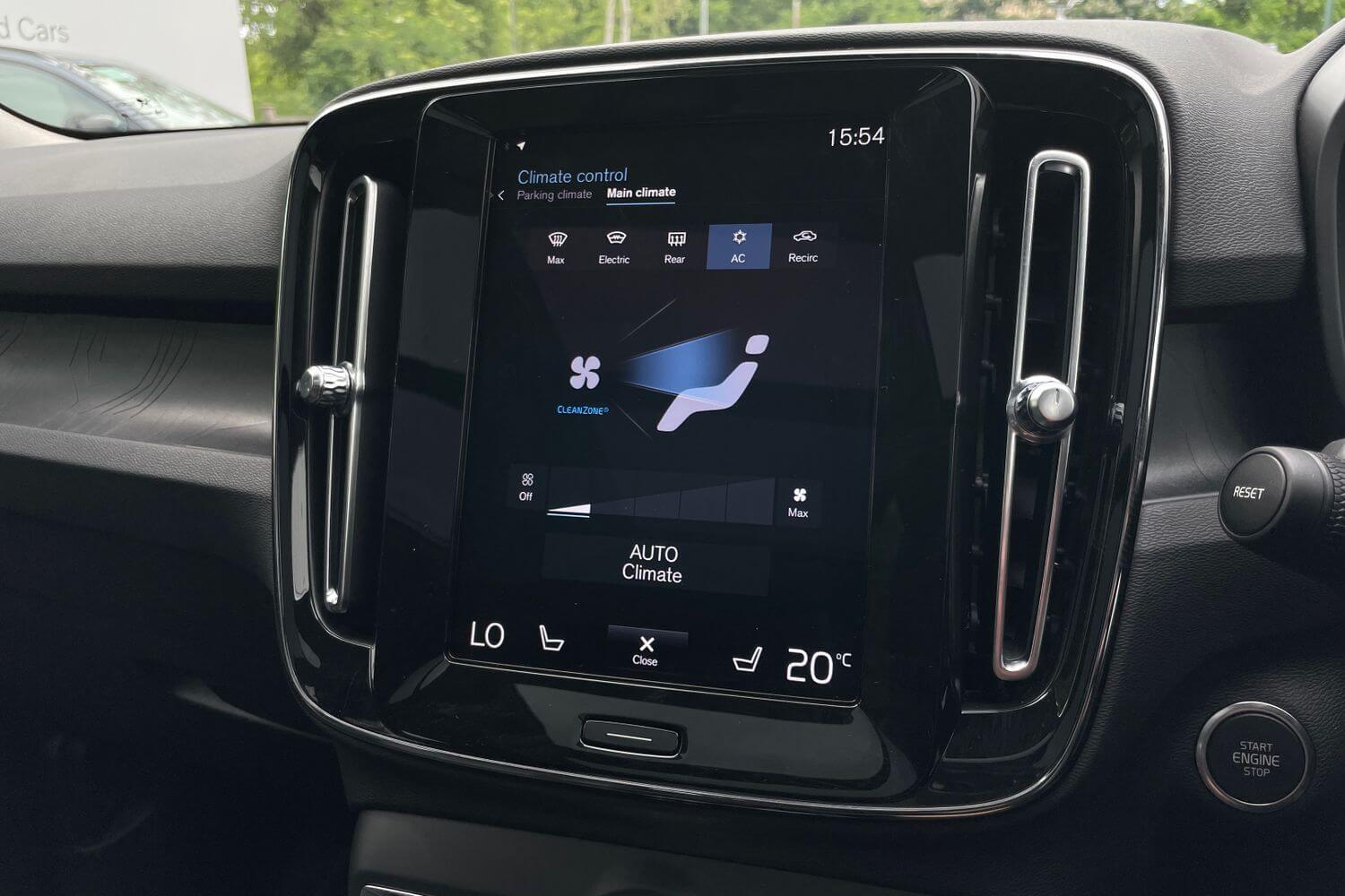 Volvo XC40 thumbnail image number 21