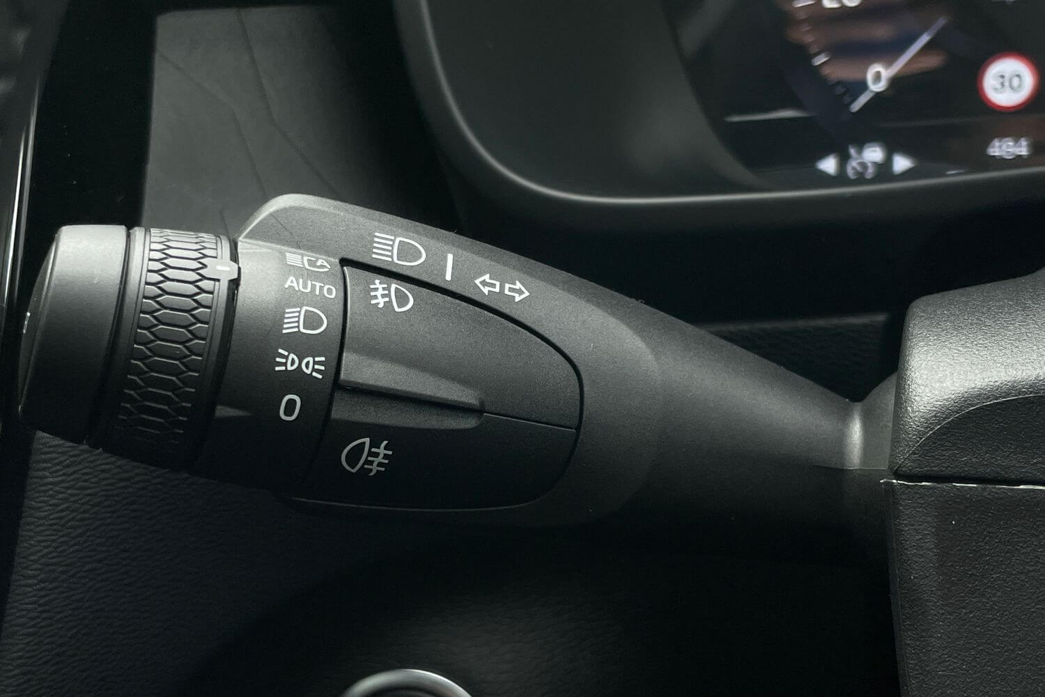 Volvo XC40 thumbnail image number 27