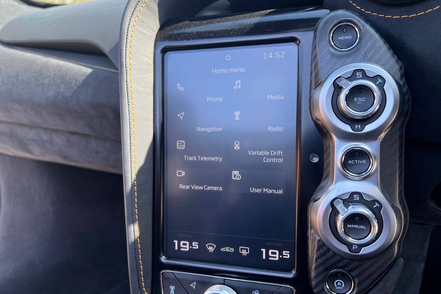 McLaren 720 thumbnail image number 15