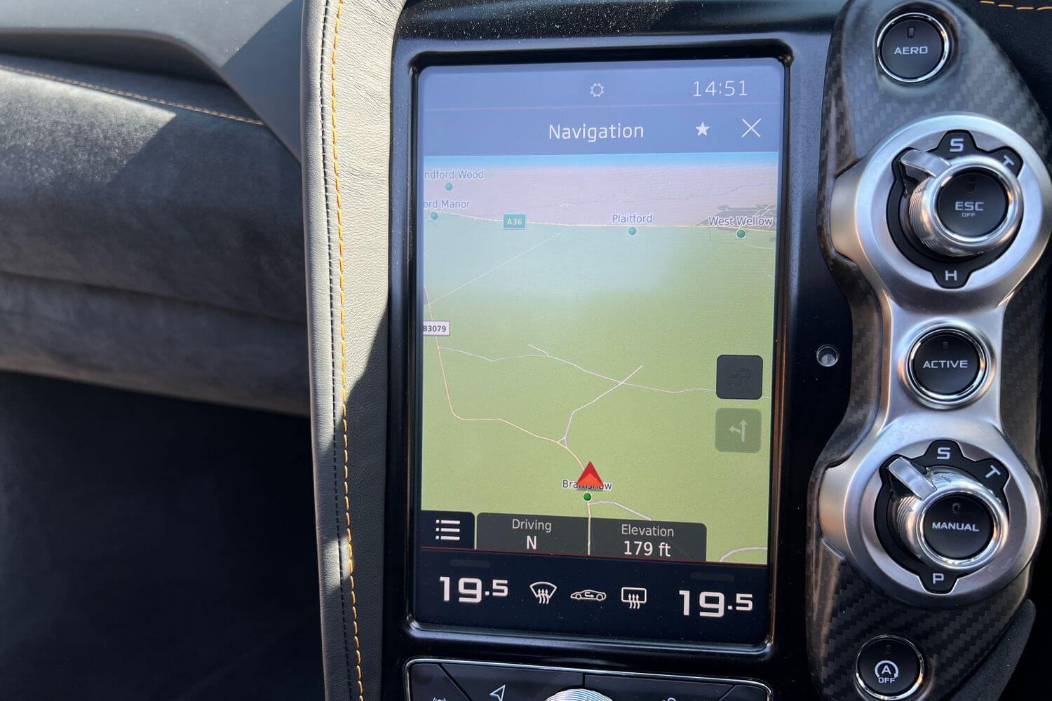 McLaren 720 thumbnail image number 17