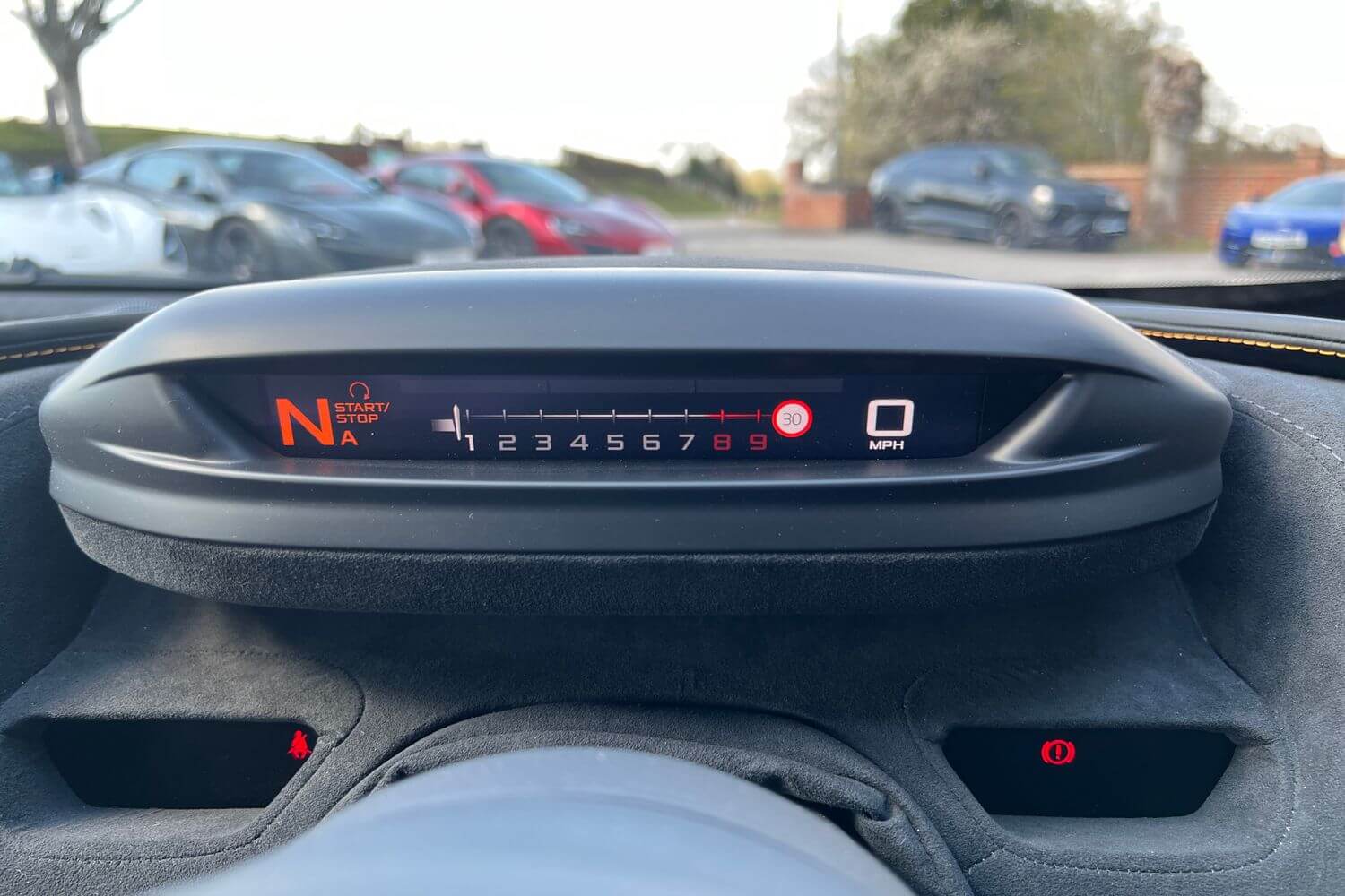 McLaren 720 thumbnail image number 22