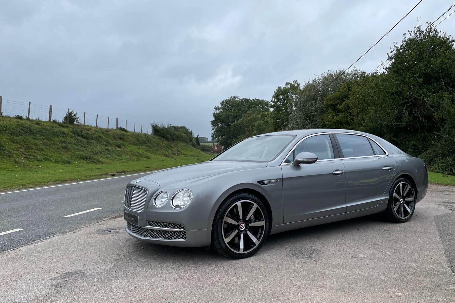 Bentley FLYING SPUR thumbnail image number 58