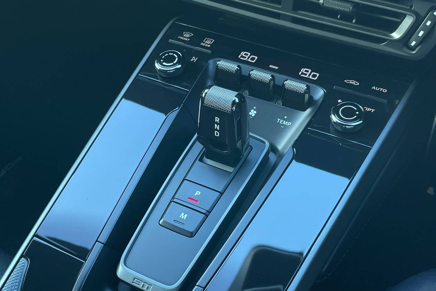 Porsche 911 thumbnail image number 21