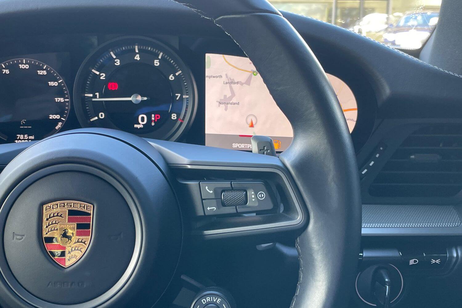 Porsche 911 thumbnail image number 24