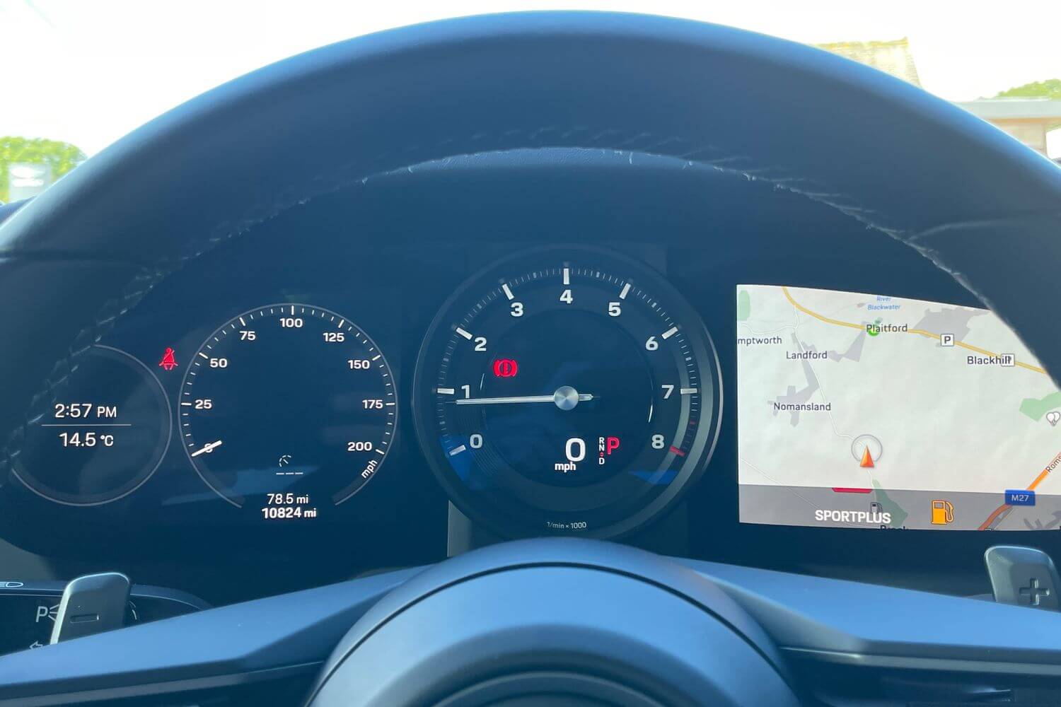 Porsche 911 thumbnail image number 25