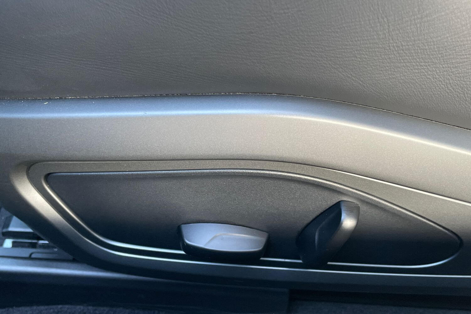 Porsche 911 thumbnail image number 31