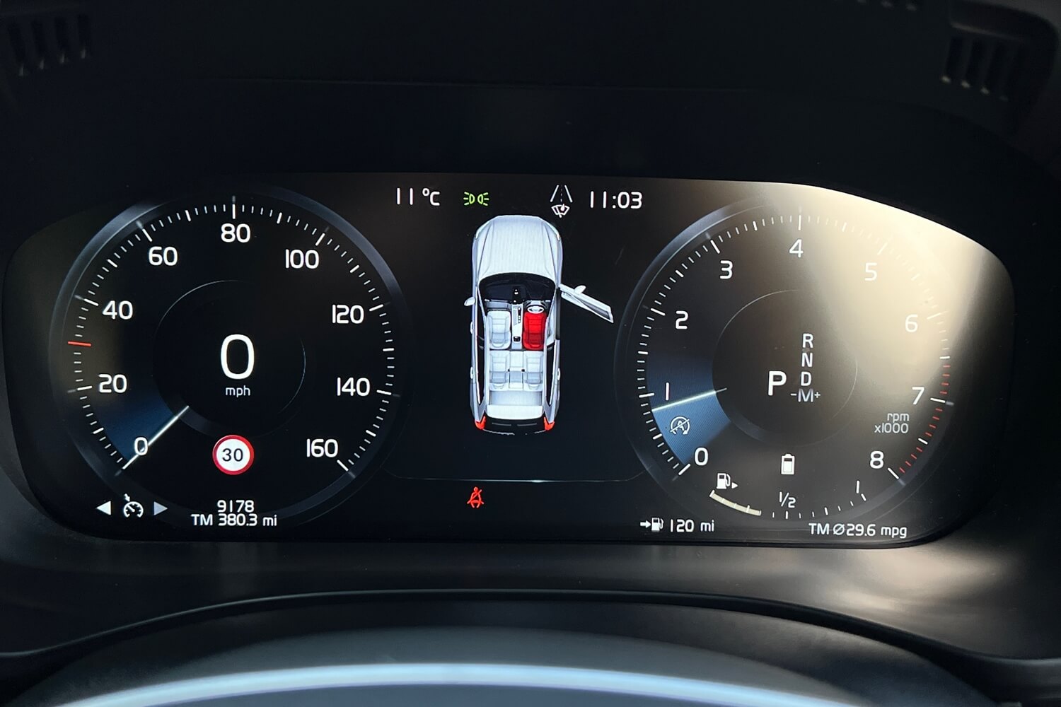 Volvo XC60 thumbnail image number 15